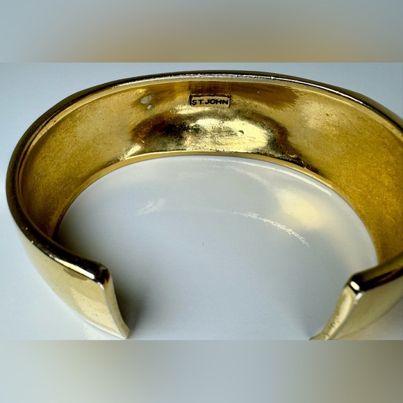 Signed St. John Cuff Gold-time Metal Cuff Bracelet - Picture 7 of 9